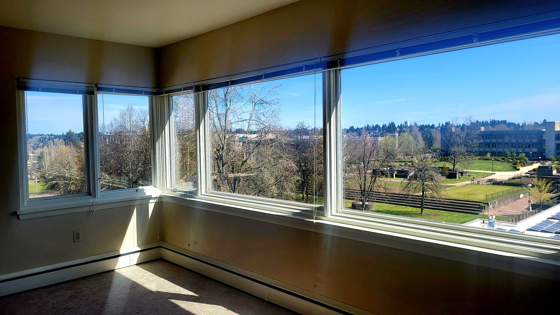 Olympia Apartment: 1517 Capitol Way S