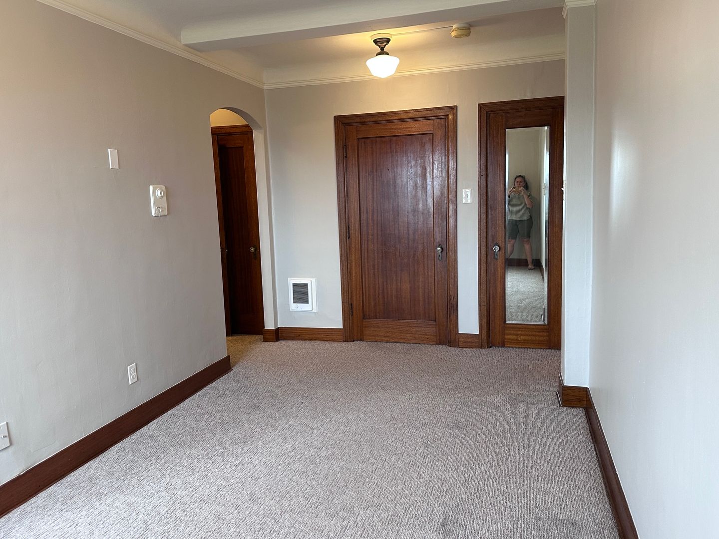 Buckingham Apartments 5 of 8