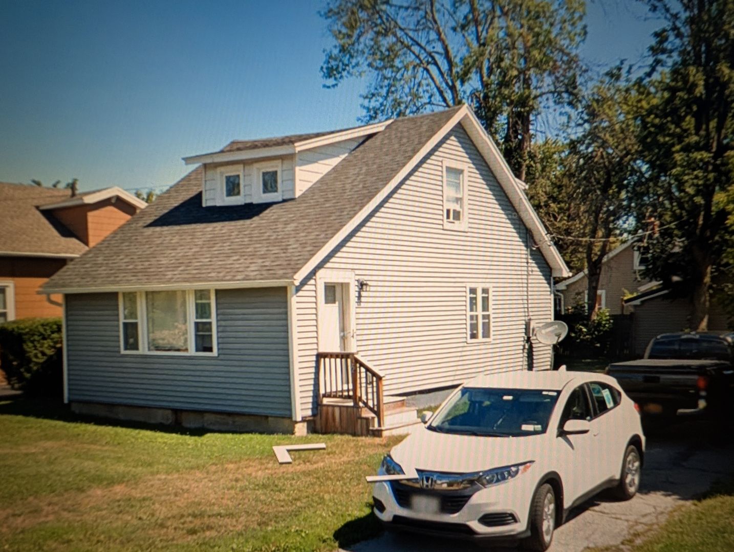 Greece House: 72 Third Ave