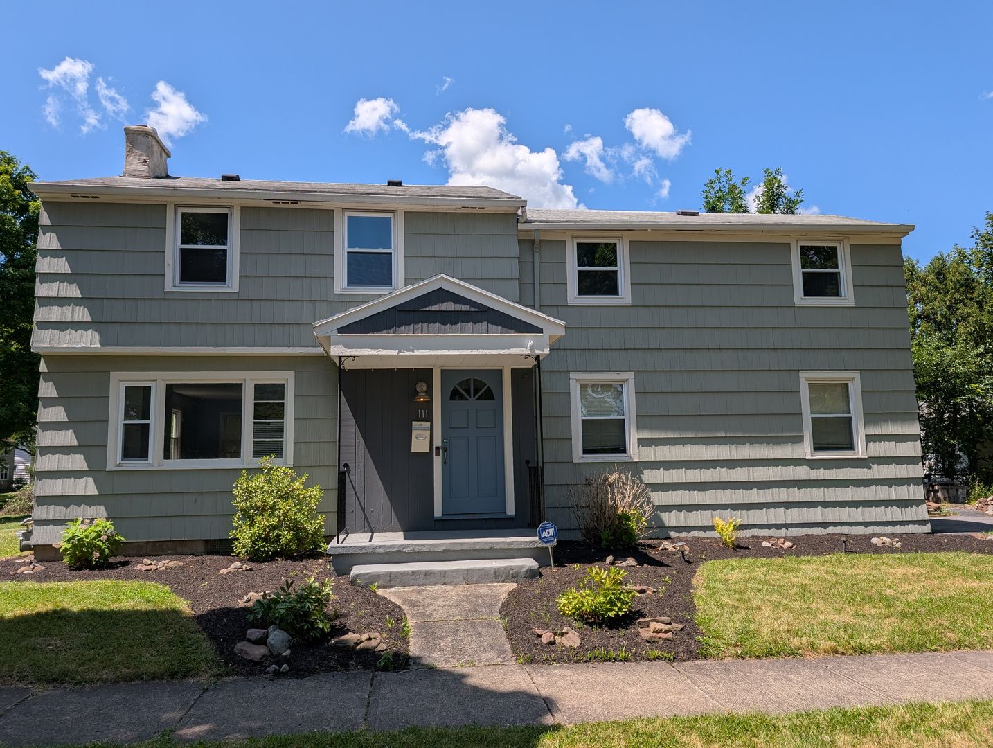 Rochester House: 111 Eastmoreland