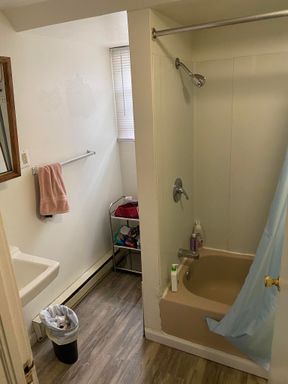 Renovated 2-Bedroom, 1-Bath Apartment at University Park – photo 1