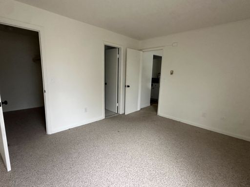 1-Bedroom Apartment near Cornell | University Park – photo 1
