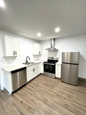 Renovated 1-Bedroom Oasis near Cornell | University Park – photo 1