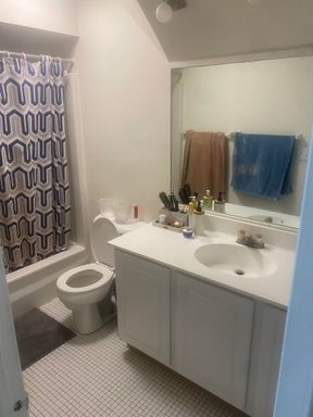 Renovated 2-Bedroom, 1-Bath near Cornell | University Park – photo 1