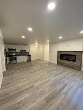 Renovated 2-Bedroom, 1-Bath near Cornell | University Park – photo 1