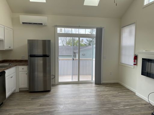 Renovated 1-Bedroom Oasis near Cornell | University Park – photo 1