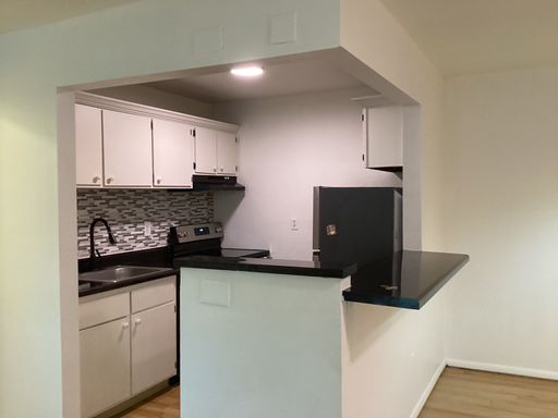Renovated Deluxe 1-Bedroom near Cornell | University Park – photo 1