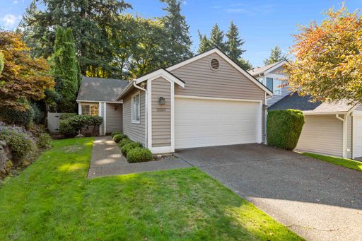 Spacious Kirkland Home in a Convenient Location – photo 1