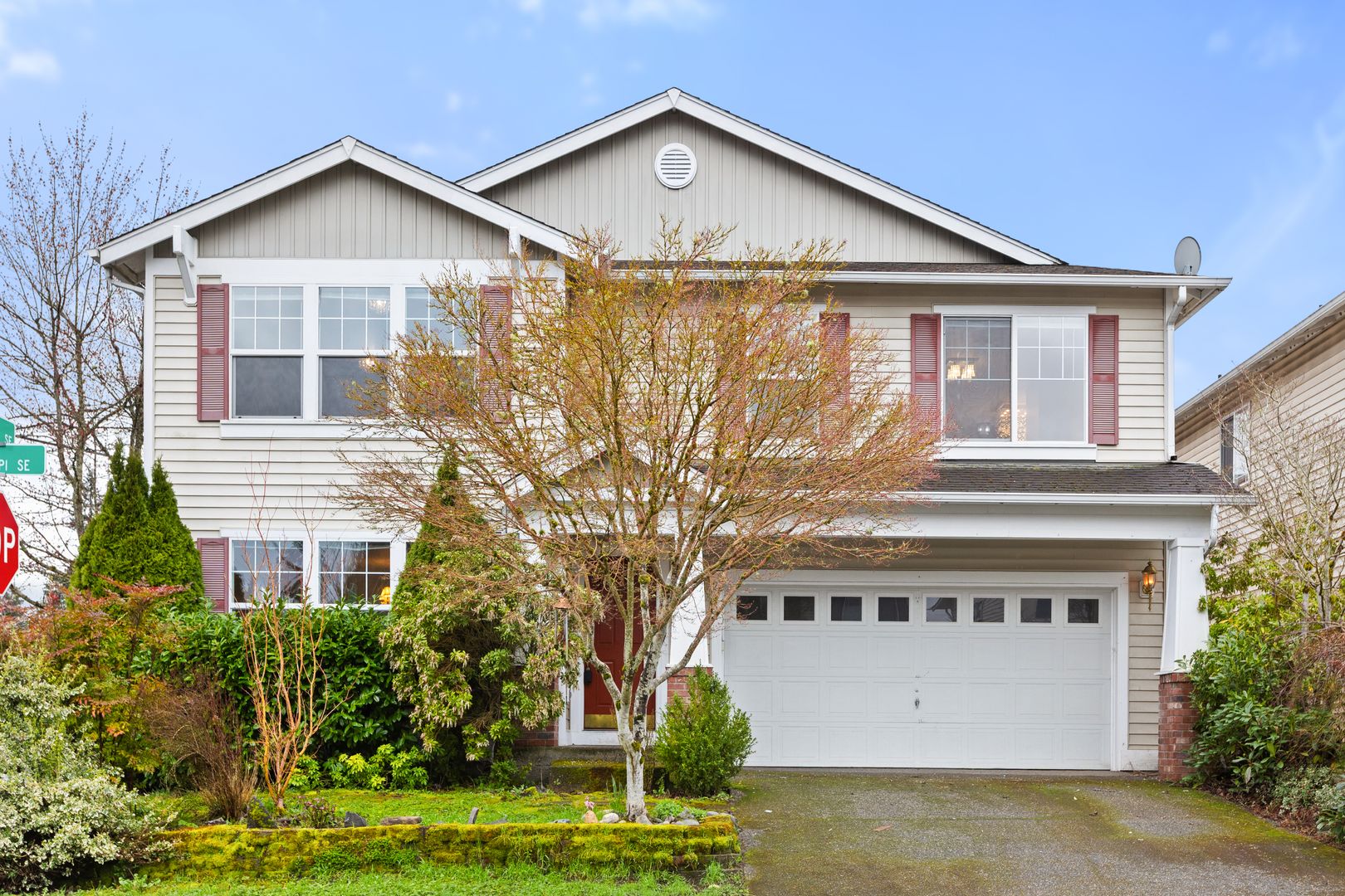 Everett House: 2432 118th Pl SE