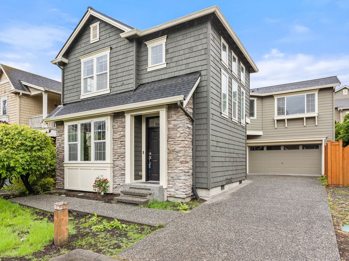 Redmond House: 18251 111th St