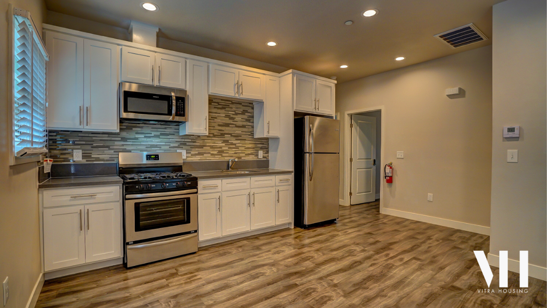 Los Angeles Apartment: 1034 W 22nd Street