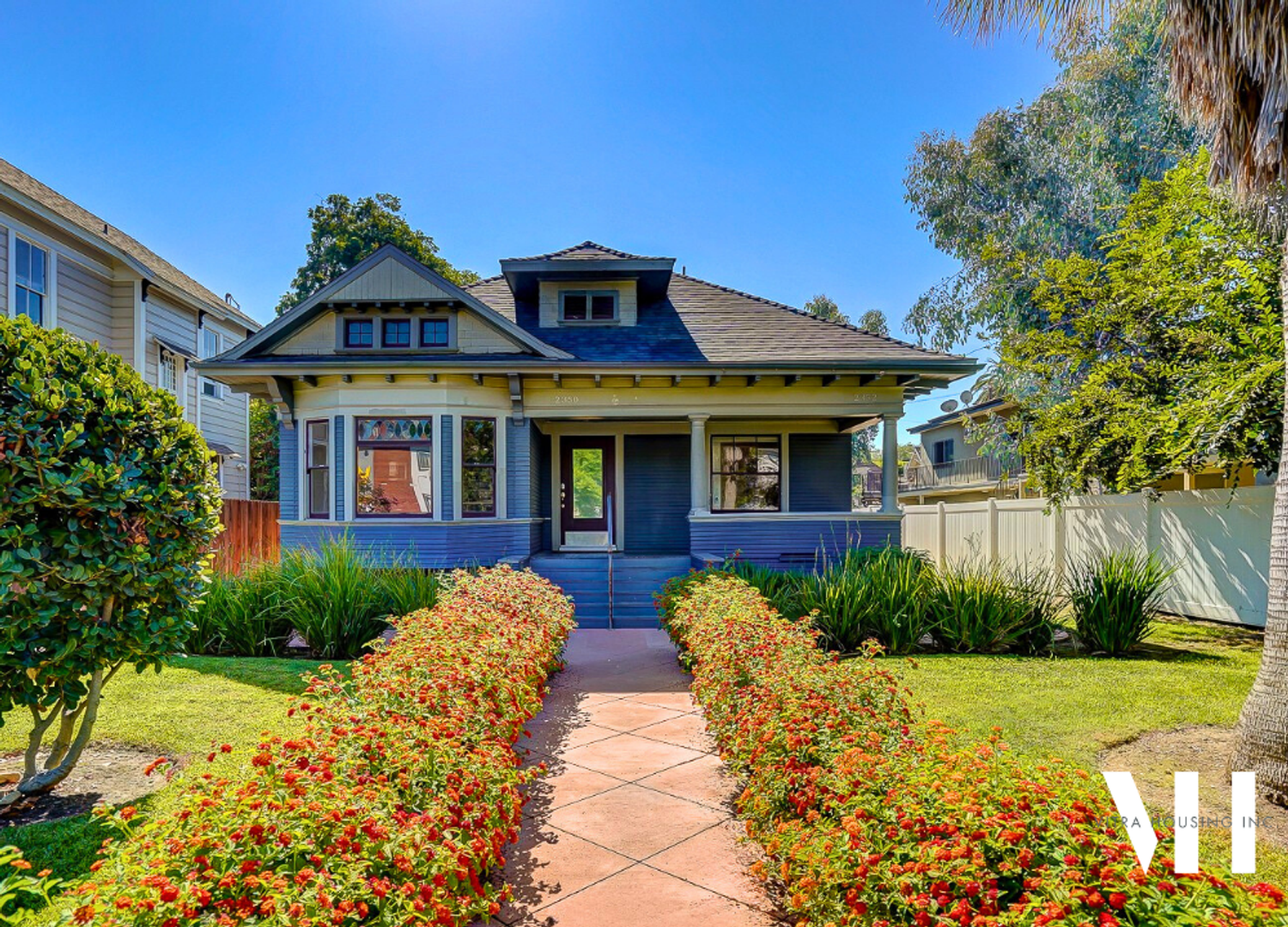 Los Angeles Apartment: 2350 Portland Street