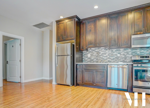 Beautiful 7 Bedroom Home - Near USC Campus! – photo 1