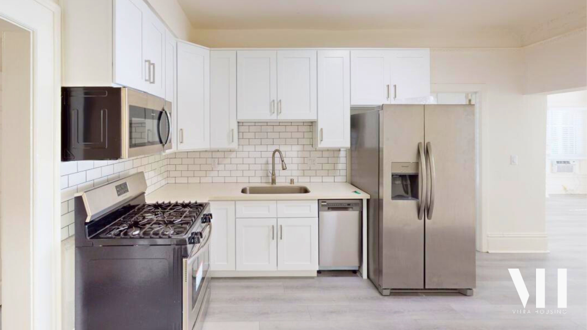 Los Angeles Apartment: 1139 W 27th Street