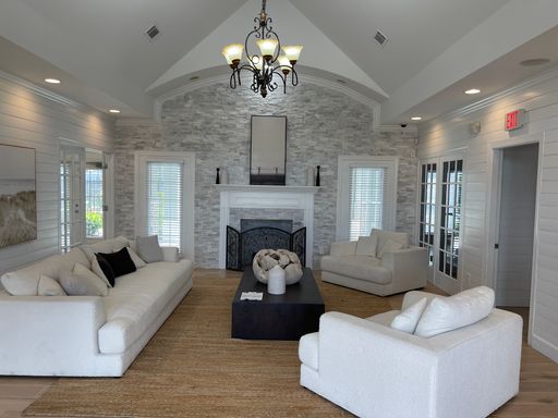 8100 Seaman Road, 426