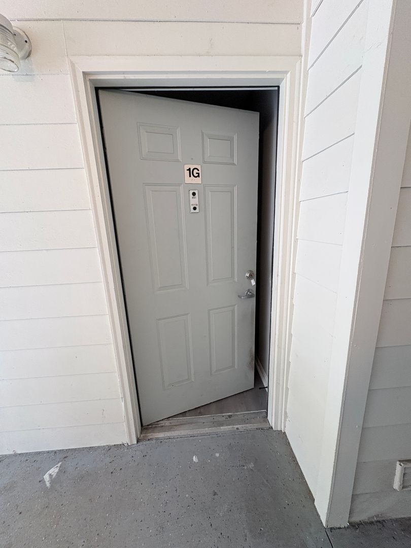 Hattiesburg Apartment: 1240 Beverly Hills Rd