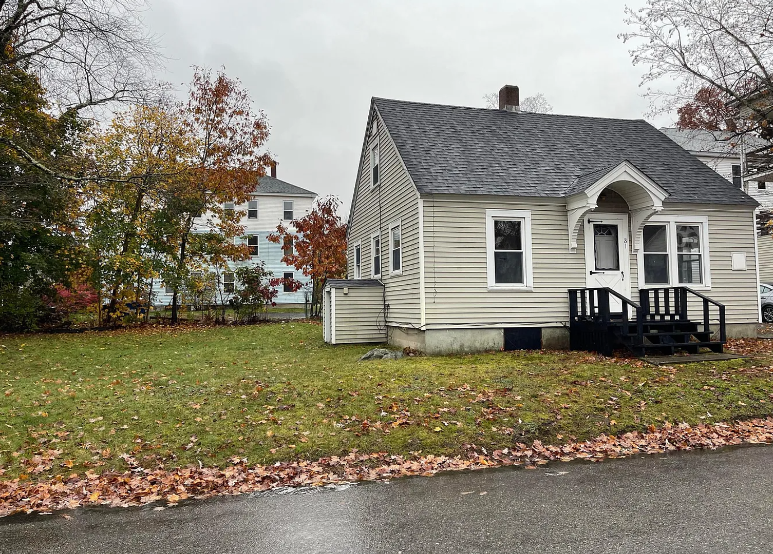 Athol Apartment: 31 Goodale St