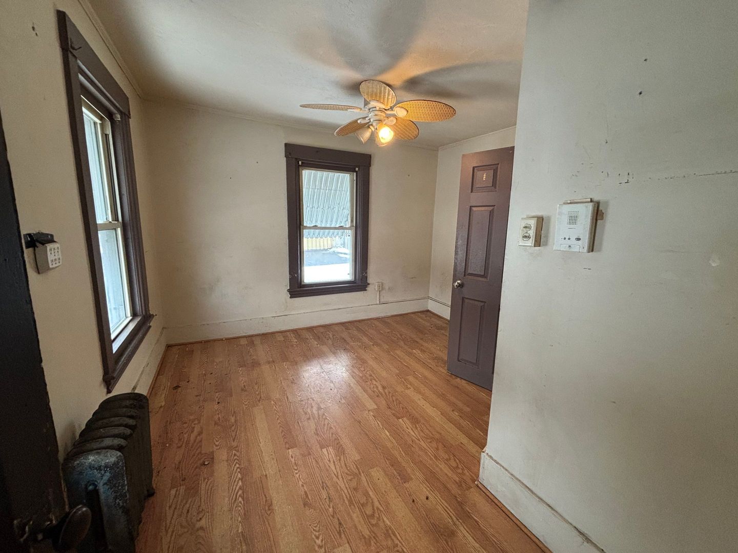 Leominster Apartment: 54-56 Mechanic St.