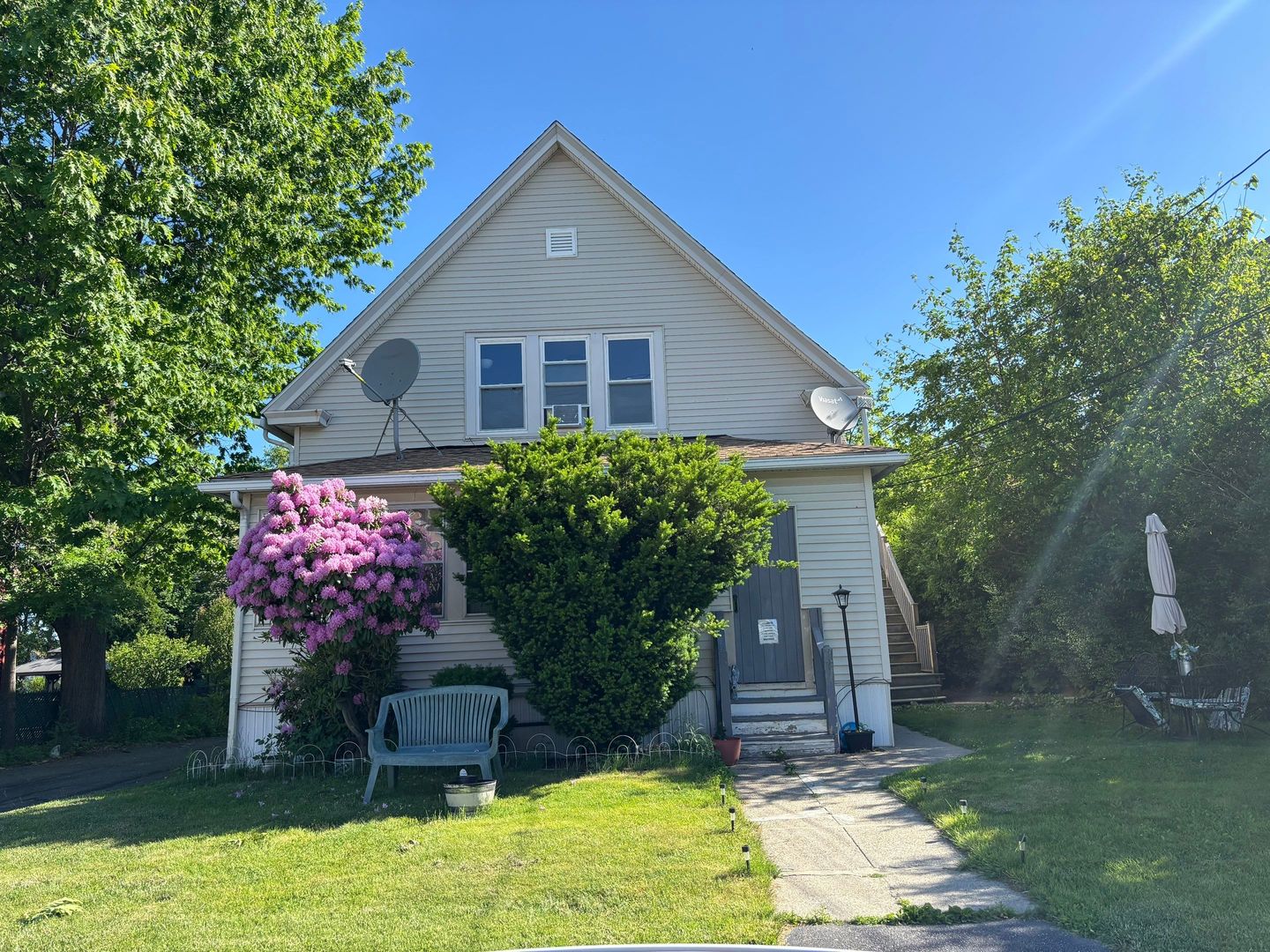 Worcester Apartment: 19 Summerhill Ave