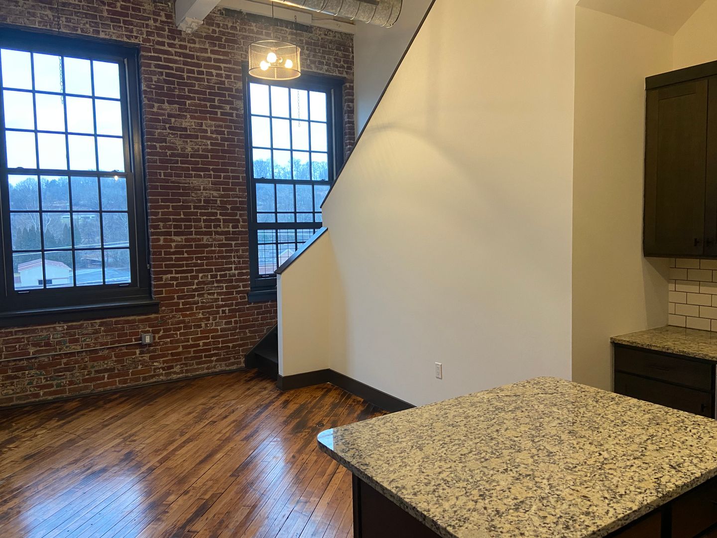 Easton Apartment: 657 N. 13th Street