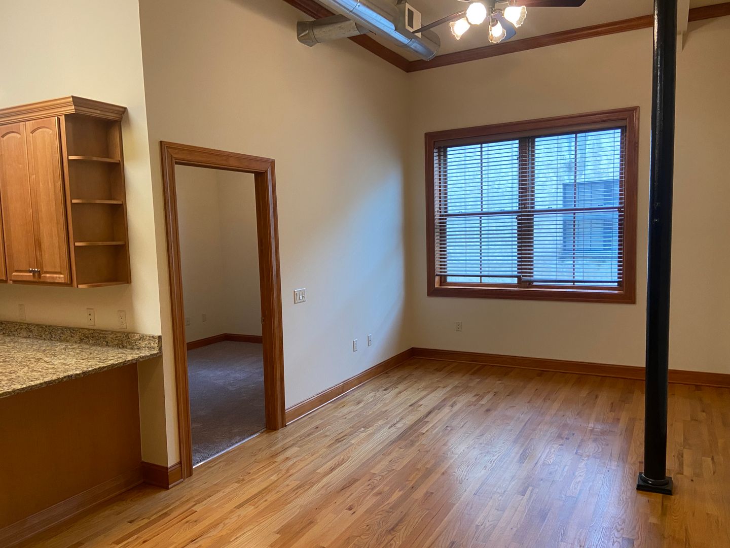 Easton Apartment: 330 Northampton St.