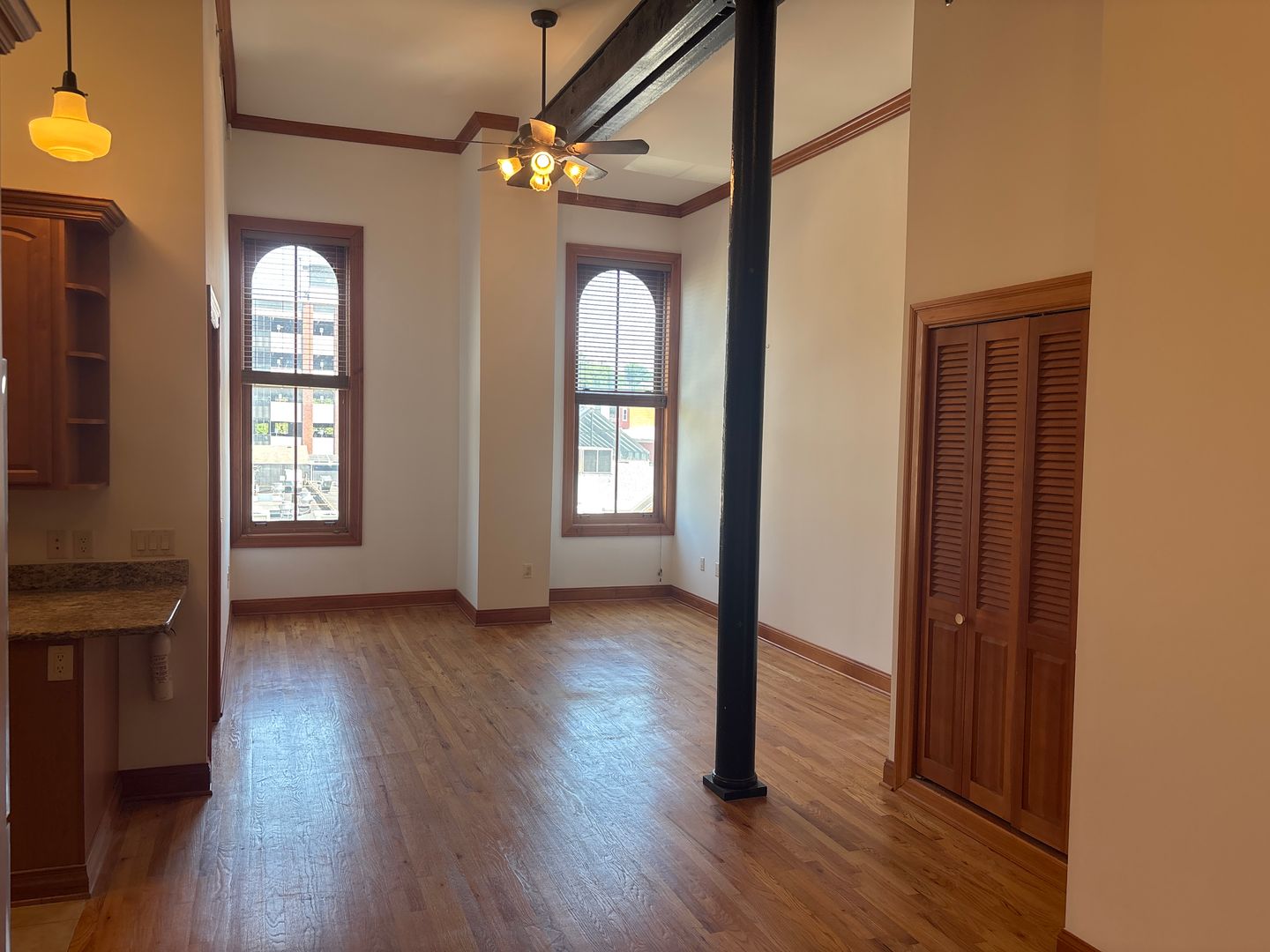 Easton Apartment: 330 Northampton St.