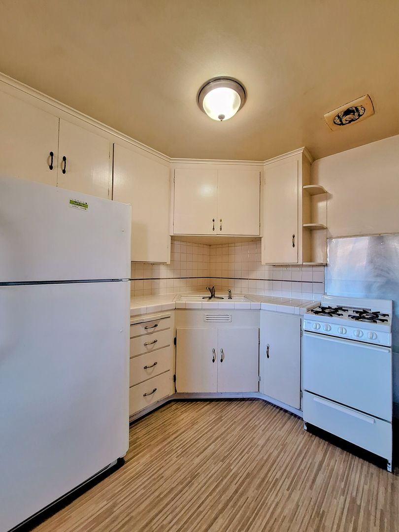 Santa Clara Apartment: 930-940 Parker Court