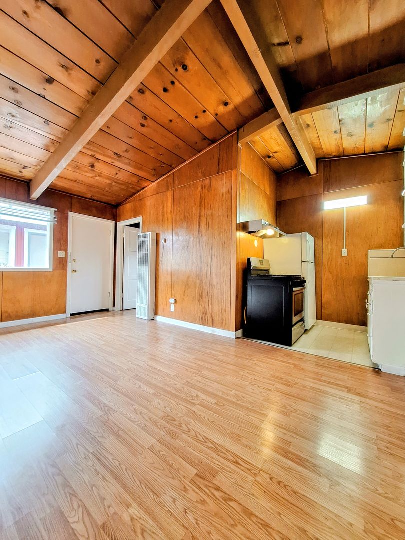 Palo Alto Apartment: 2501-2511 Emerson Street