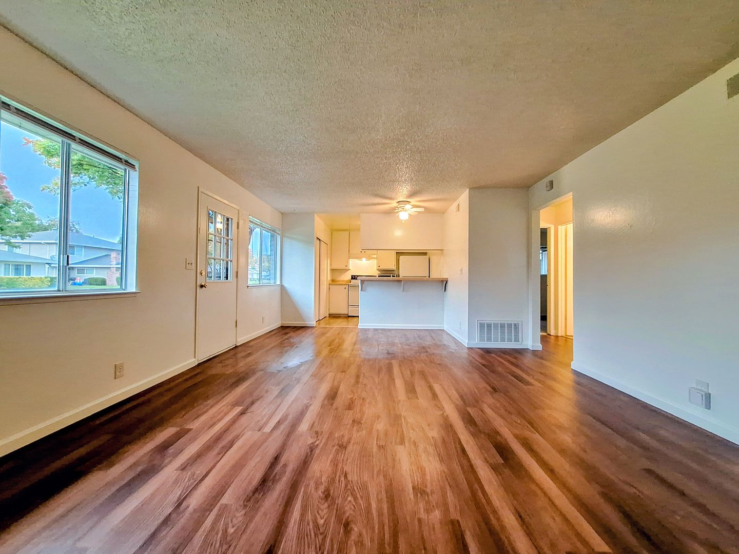 San Jose Condo: 5492 Tyhurst Walkway #1