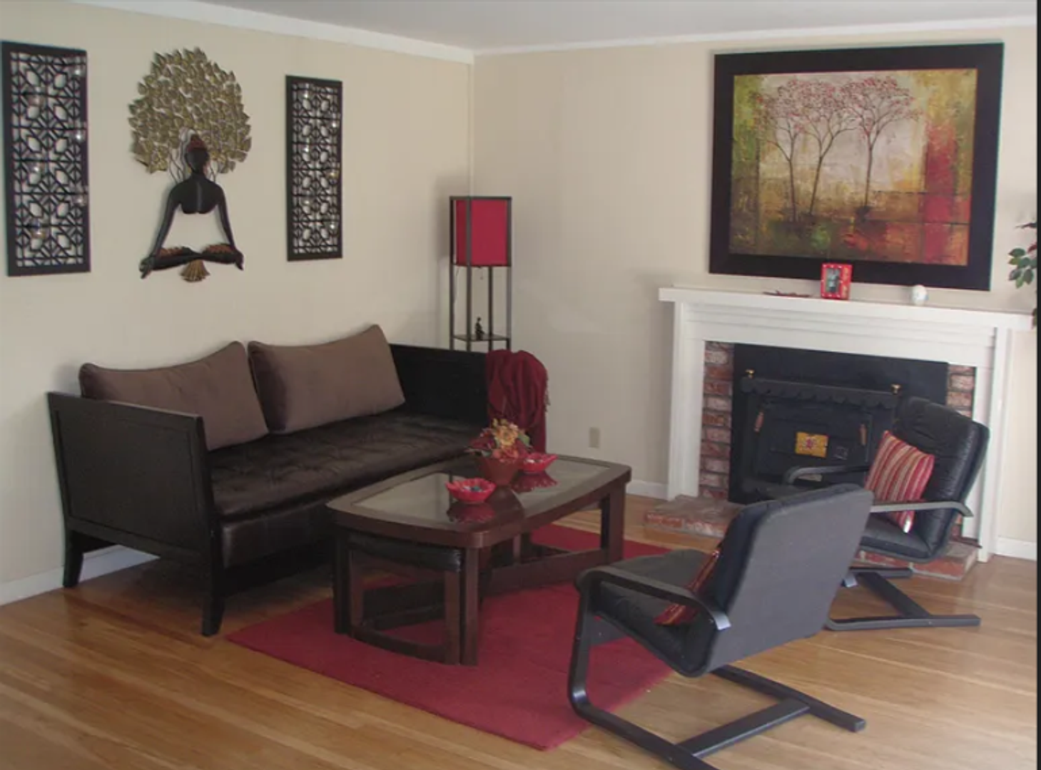 Santa Clara House: 2098 Hoover Dr