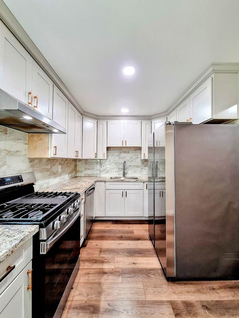 Sunnyvale Apartment: 1002 W. Olive Ave
