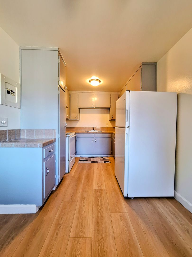 San Jose Apartment: 5711 Via Monte Drive
