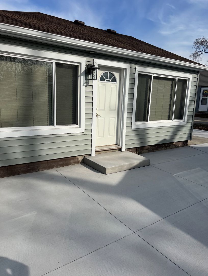 Troy House: 3293 Talbot St