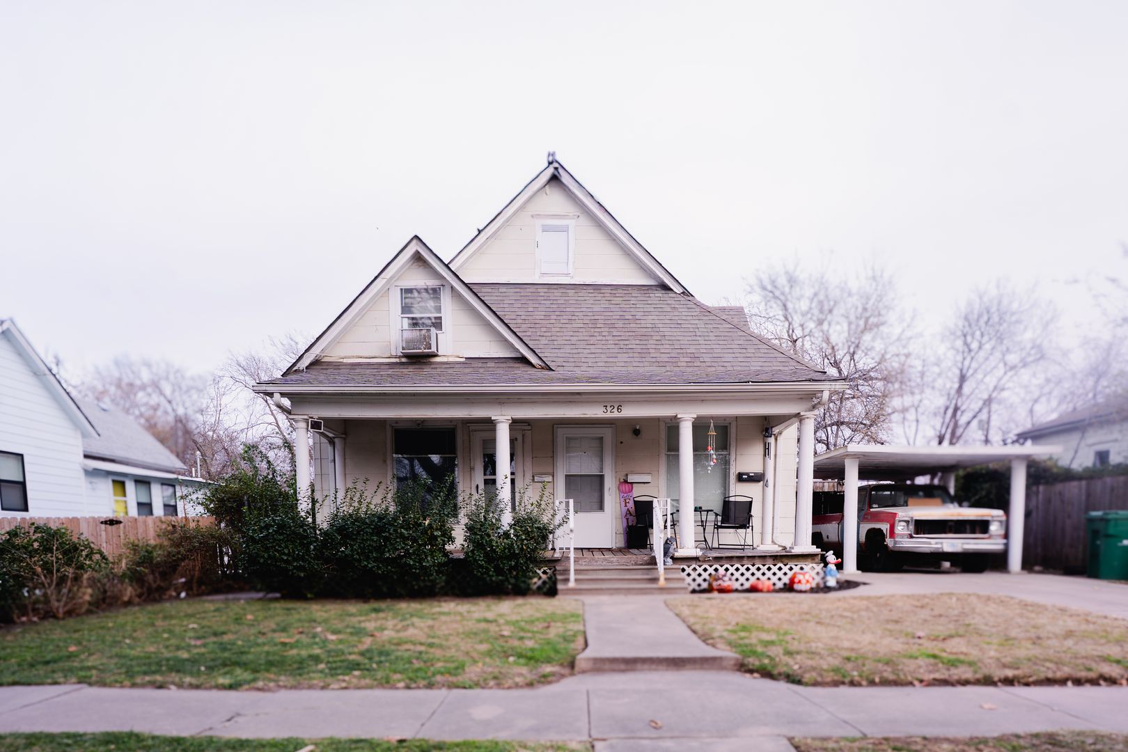 Wichita Apartment: 326 S Exposition