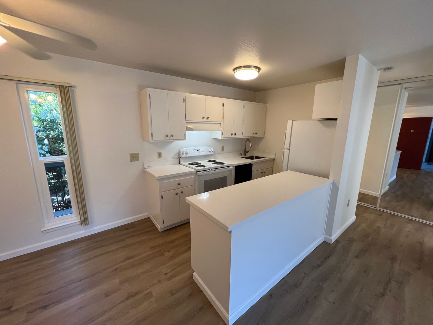 Walnut Creek Apartment: 1851 Trinity Ave