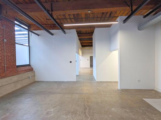 Ground Floor Studio near entrance with Offices – photo 1