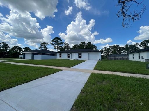 NEW CONSTRUCTION! This brand new charming 3-bedroom, 2-bathroom. – photo 1