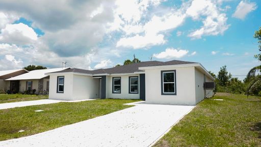 TAKE ADVANTAGE TODAY. AMAZING Duplex***** 3 Bedrooms and 2 Bathrooms for unit! – photo 1