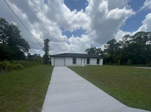 NEW CONSTRUCTION! This brand new charming 3-bedroom, 2-bathroom. – photo 1