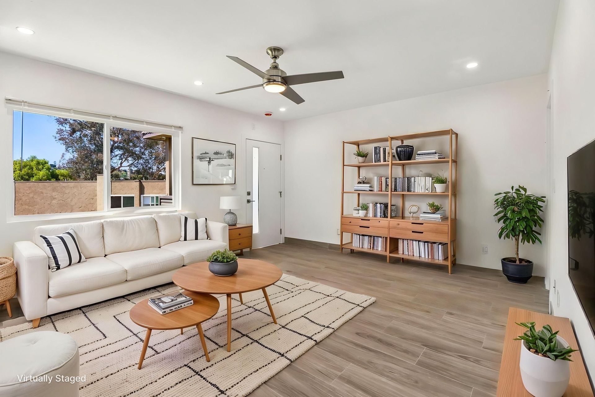 Oceanside Apartment: 445 Garrison Street
