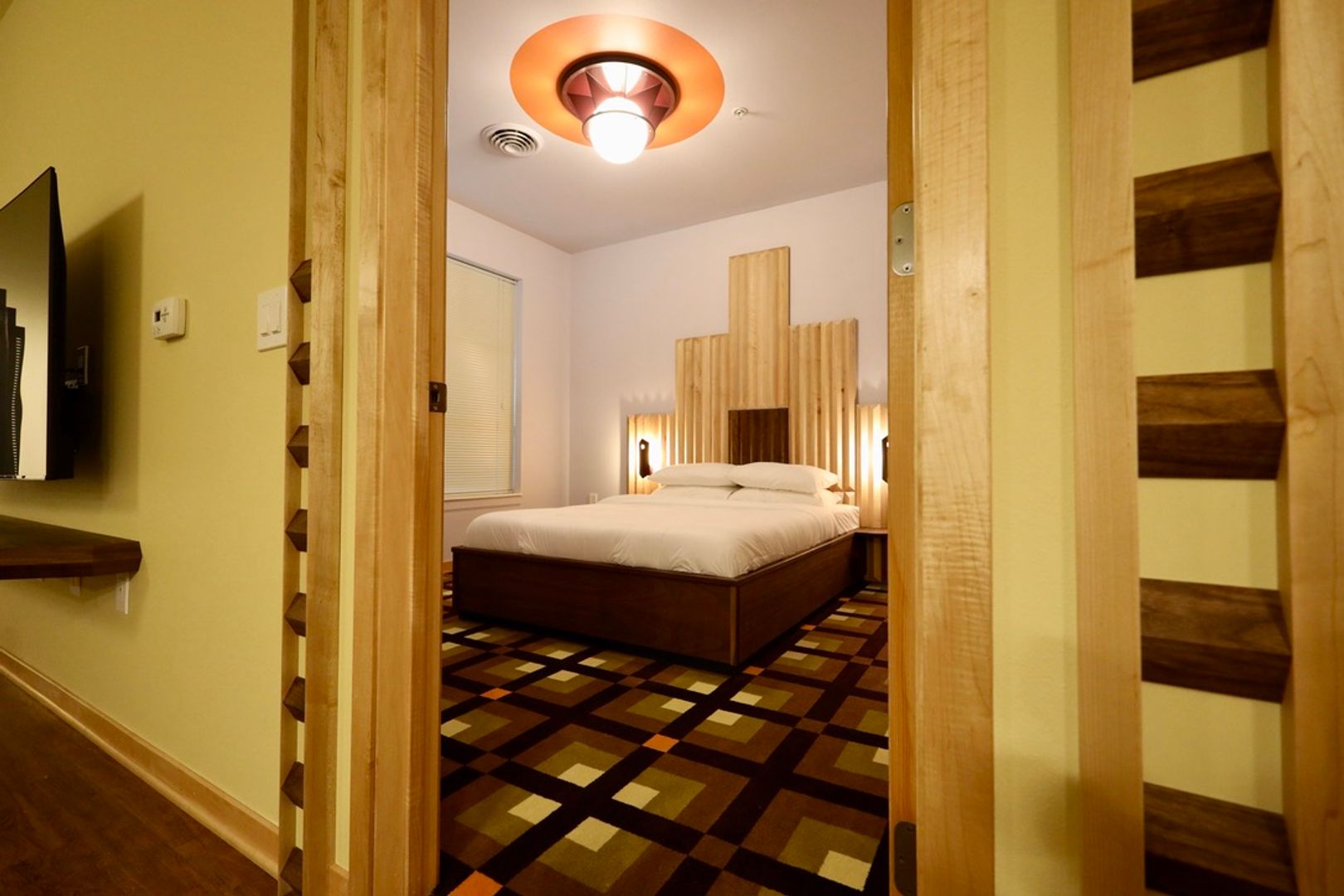 Madison Apartment: 525 East Main Street