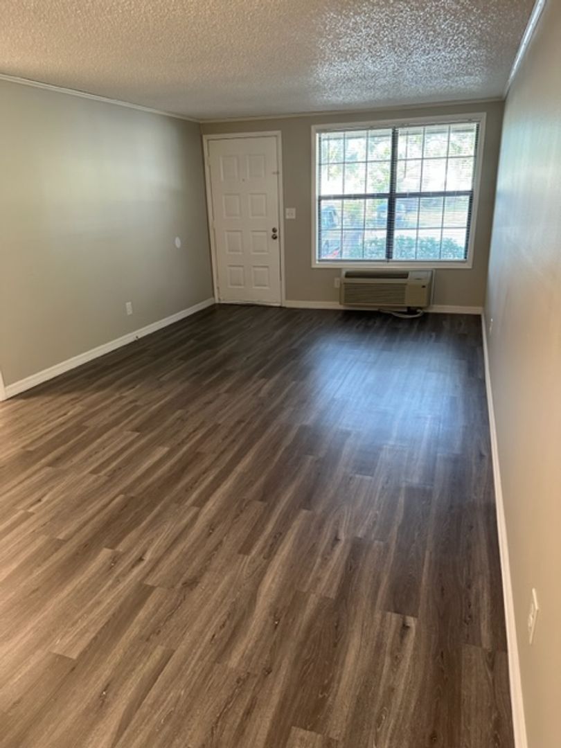 Haines City Apartment: 25 S.22nd Street