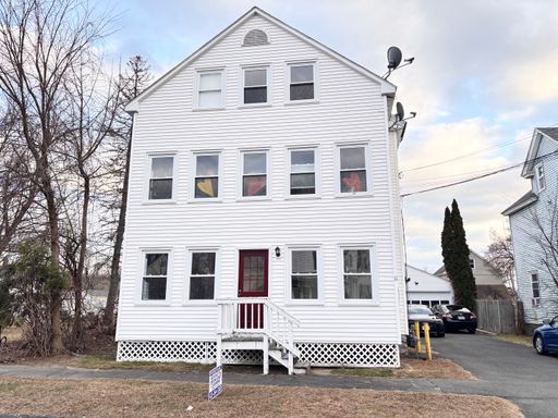 Newly Renovated 2-Bedroom Apartment in Westfield, MA