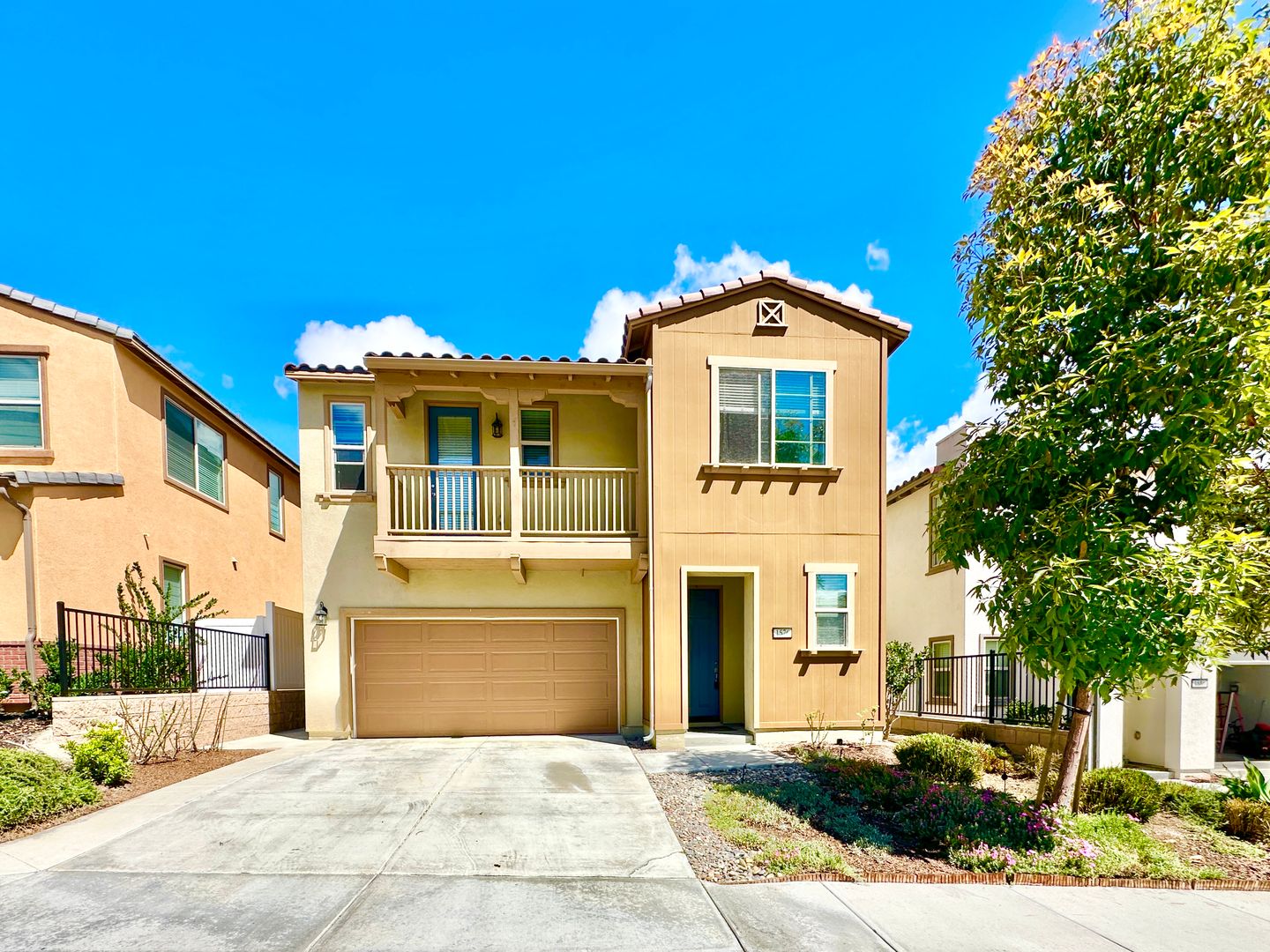 Vista House: 1576 Wildgrove Way