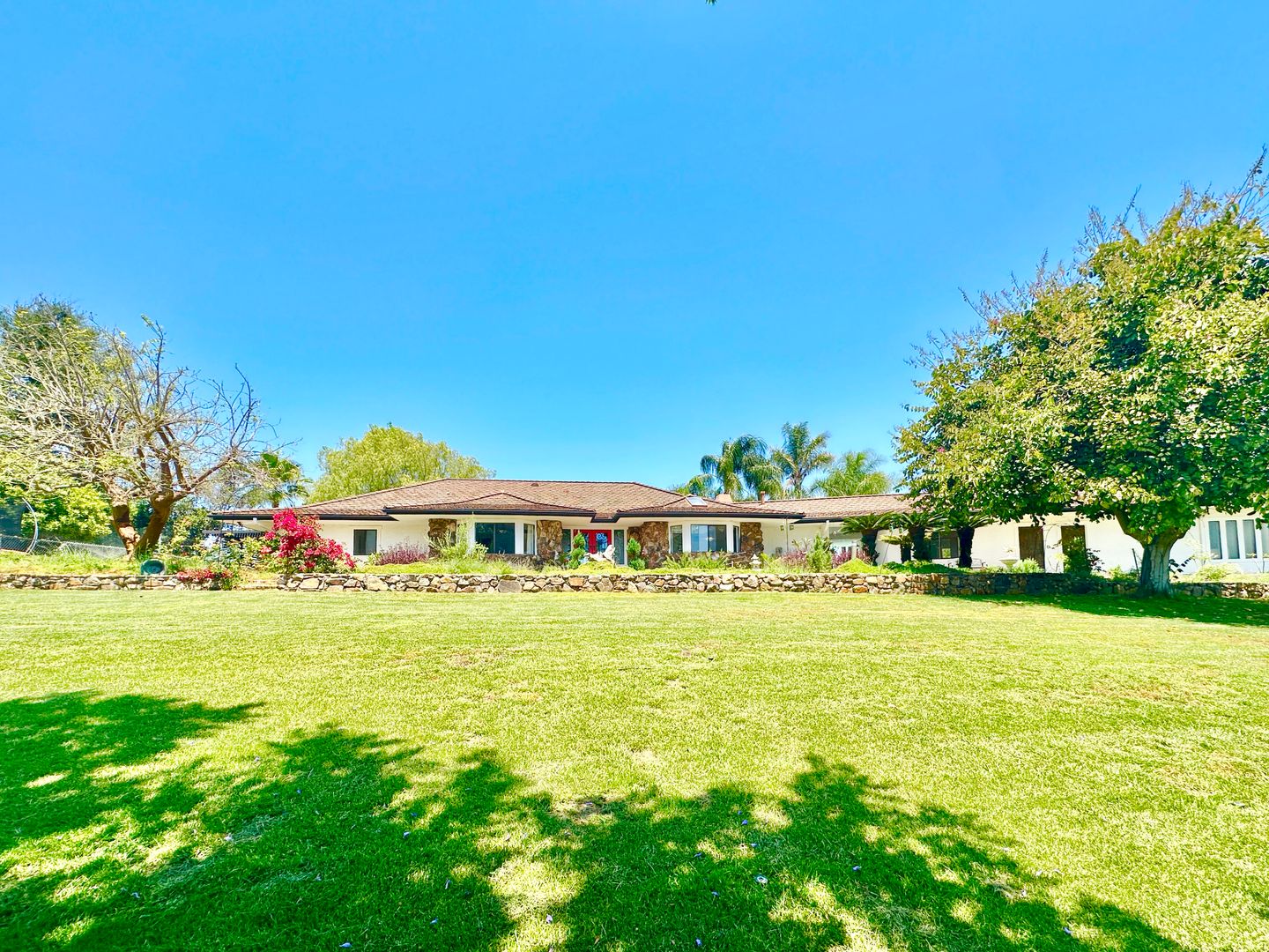Fallbrook House: 1650 Winterwarm Drive