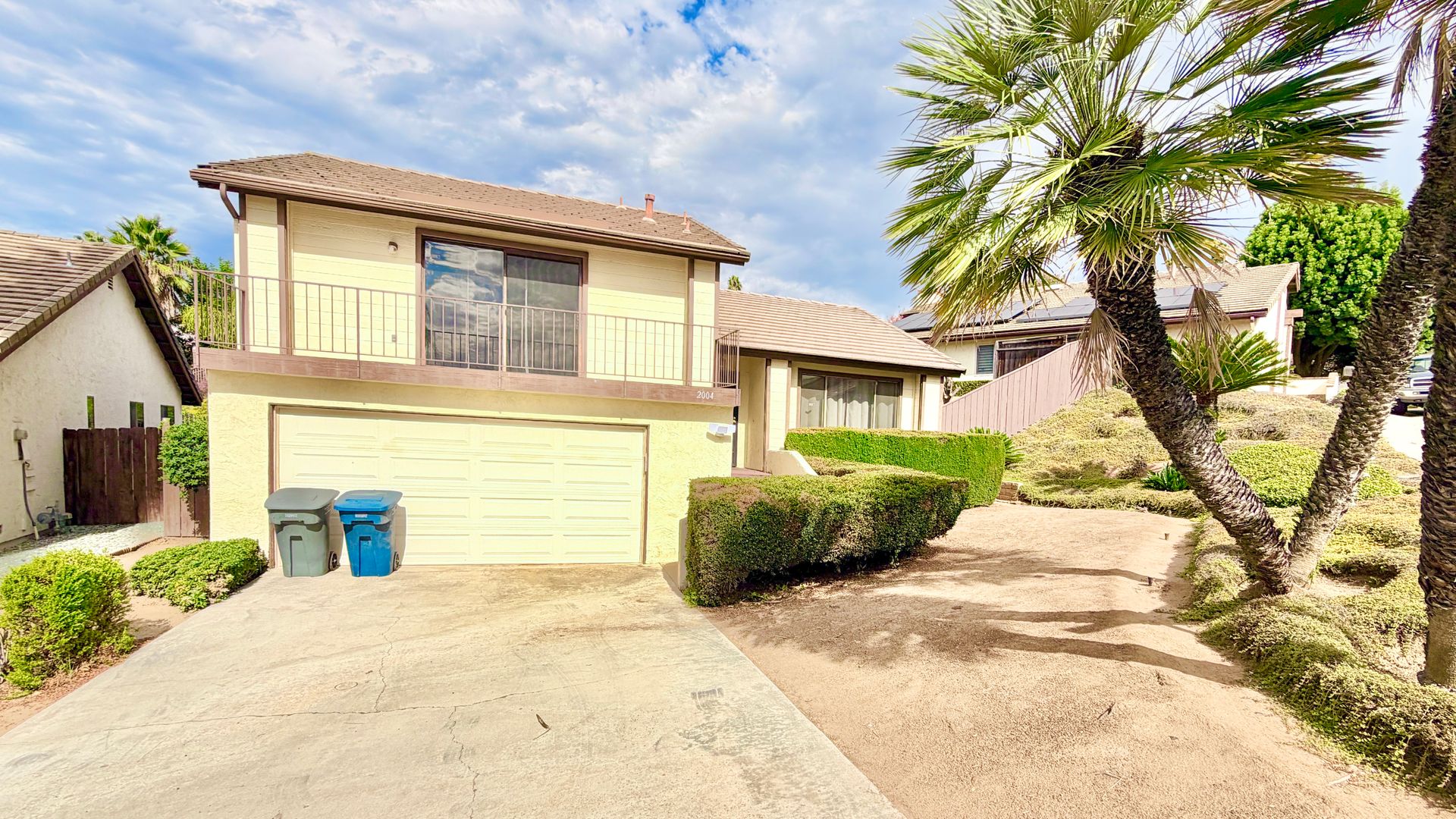 Escondido House: 2004 Woodland Glen