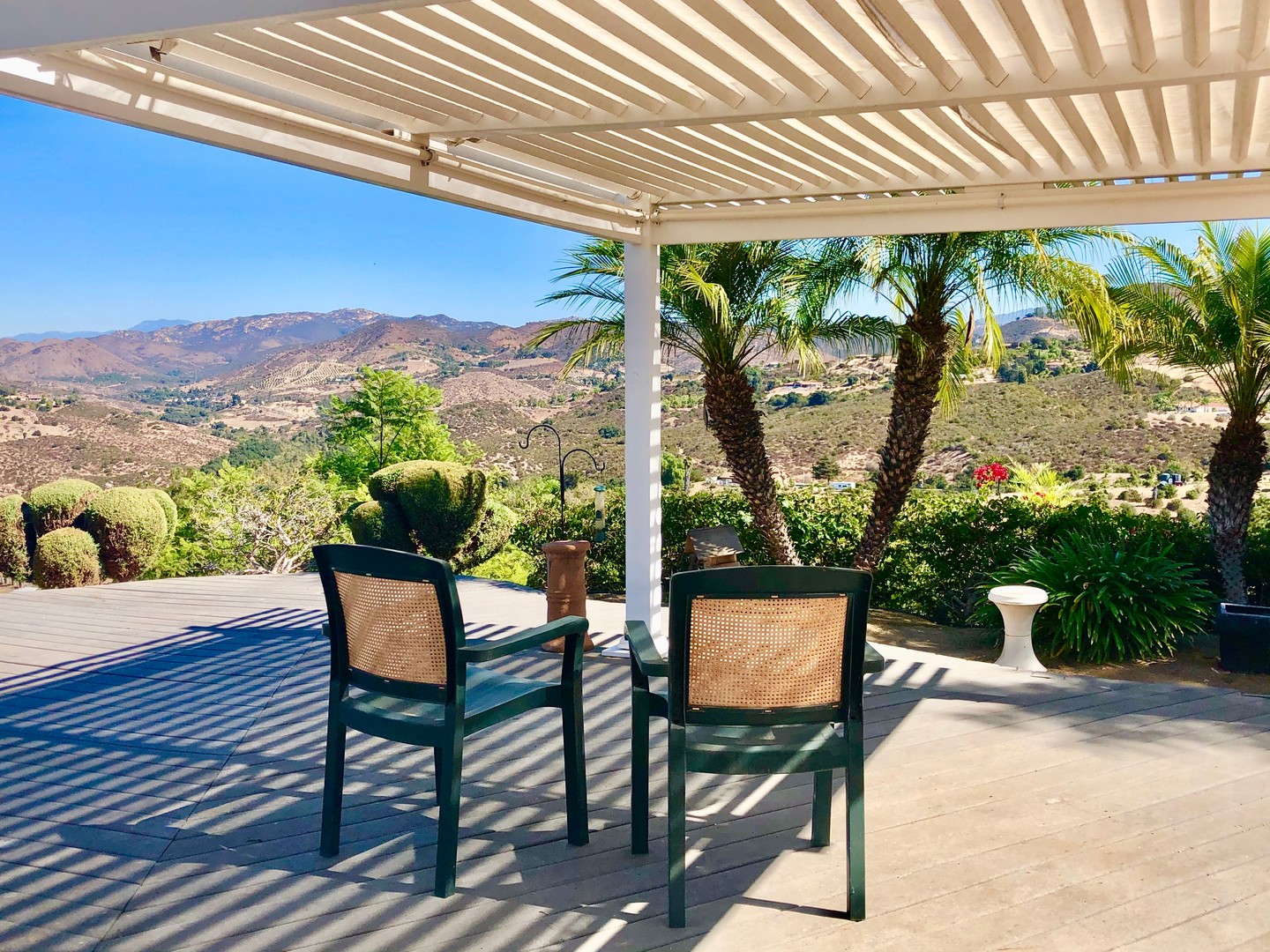 Fallbrook House: 1467 Knoll Park Lane