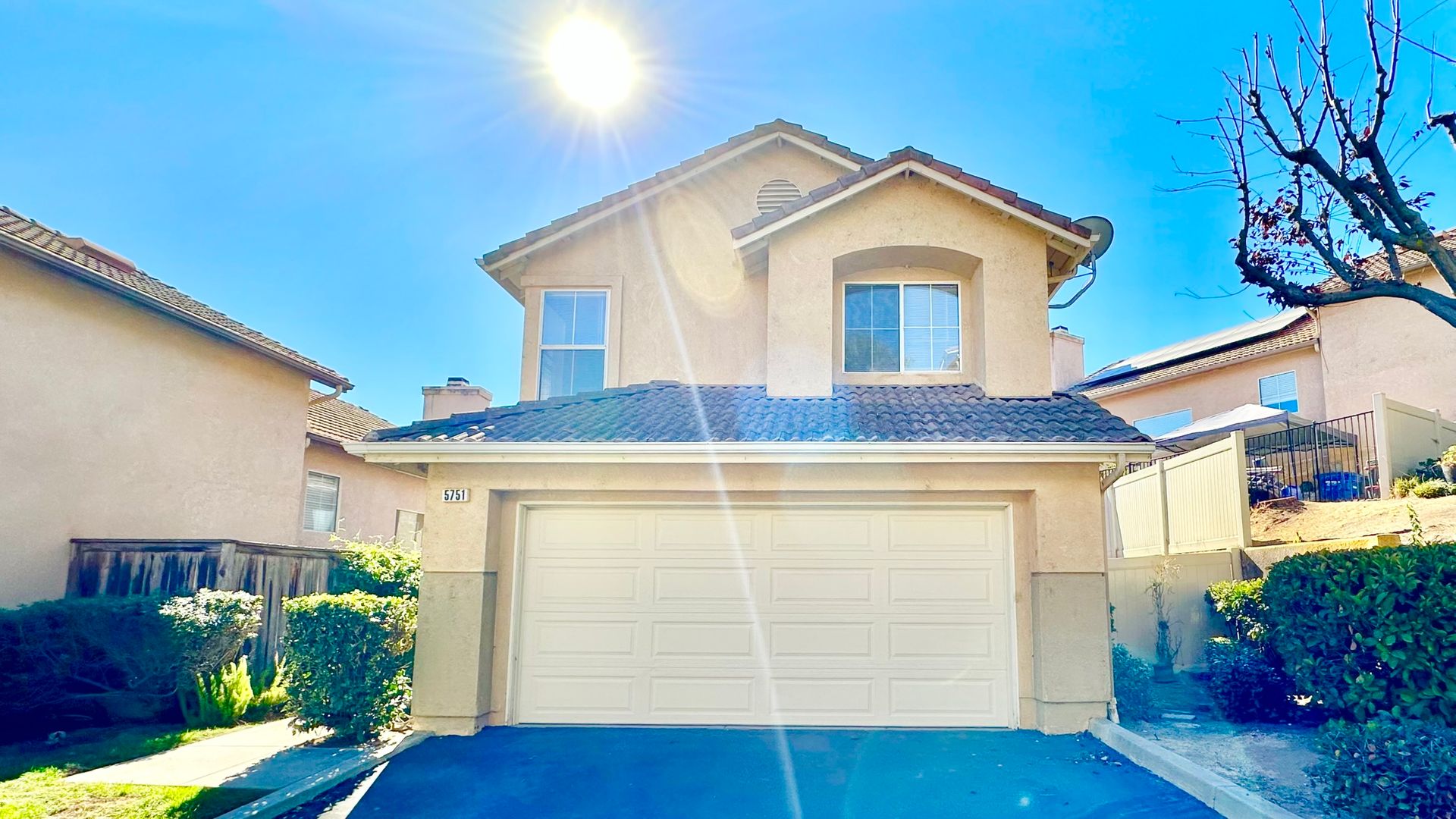 Bonsall House: 5751 Galloway Place
