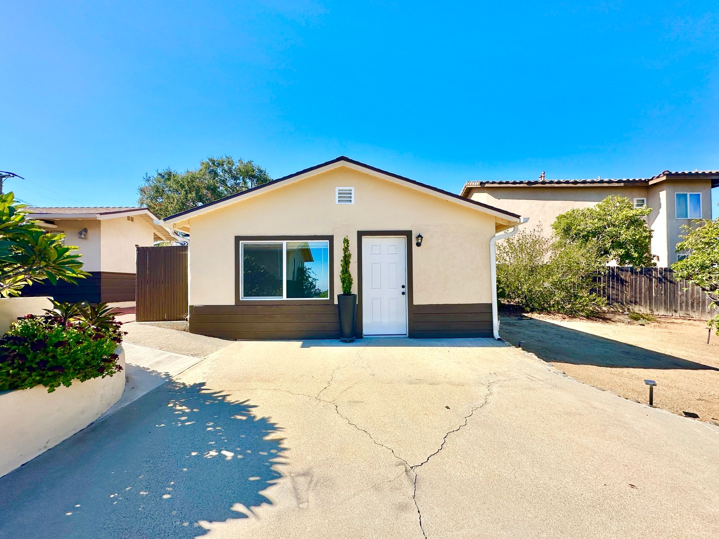 Fallbrook House: 1146 Vis Estrellada (Guest Home Unit B)