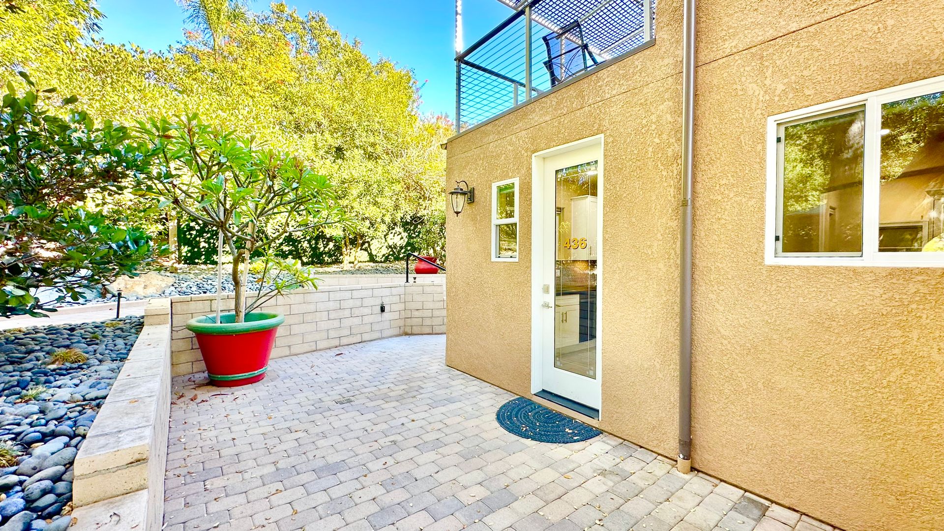 Fallbrook House: 436 Crestcourt Lane (Guest Home)